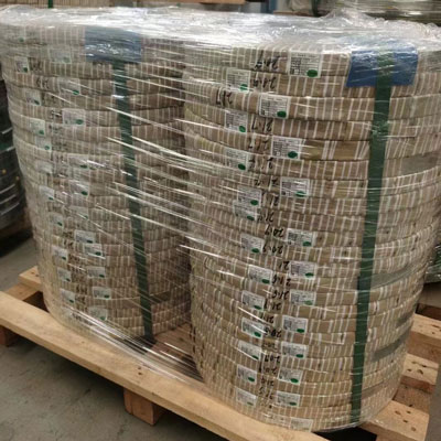 Waarom is de roestvrijstalen veerstripspoel zo'n cruciaal materiaal voor de moderne productie?